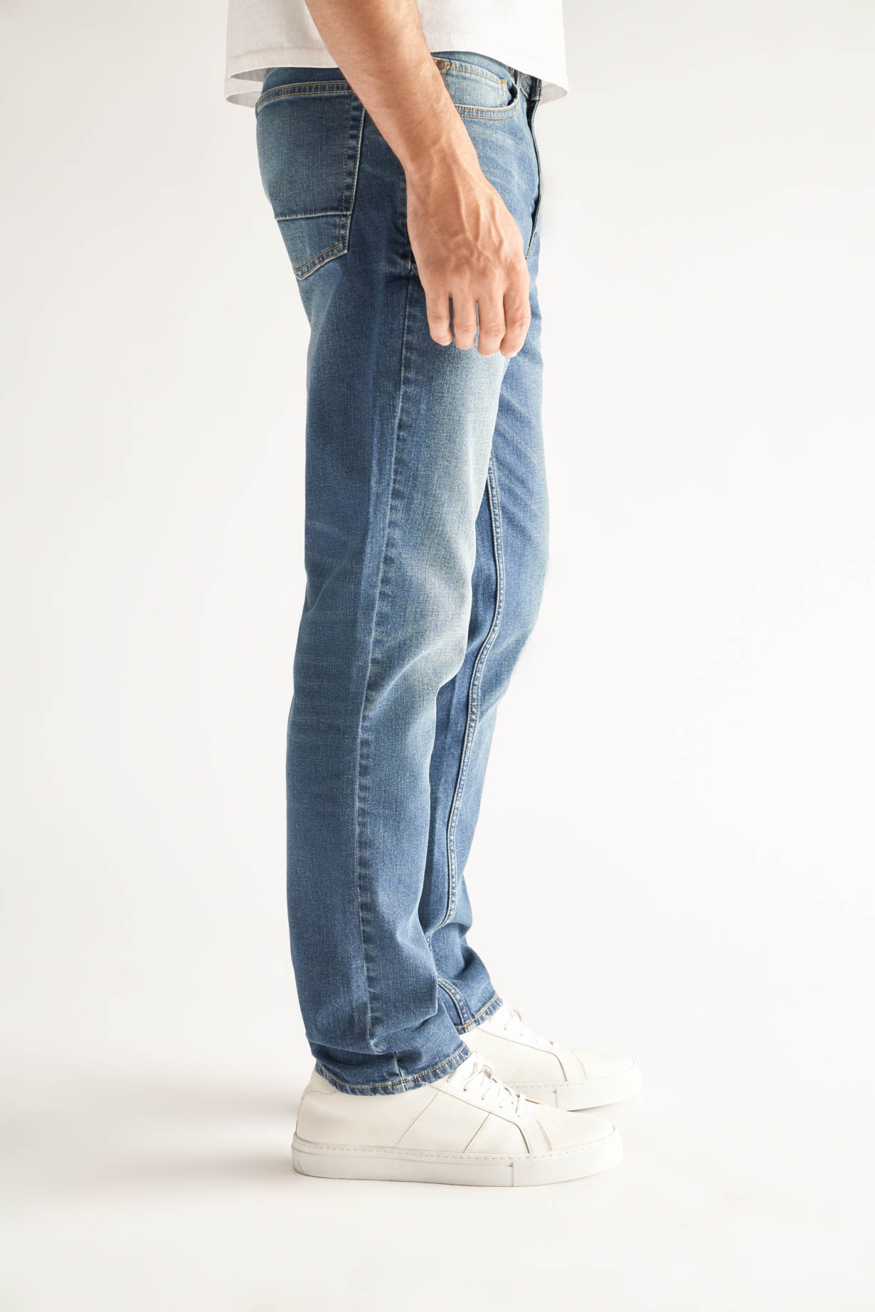 Men's Comfortable Slim Straight Devil-Dog Dungarees - Ash Wash/Medium Indigo