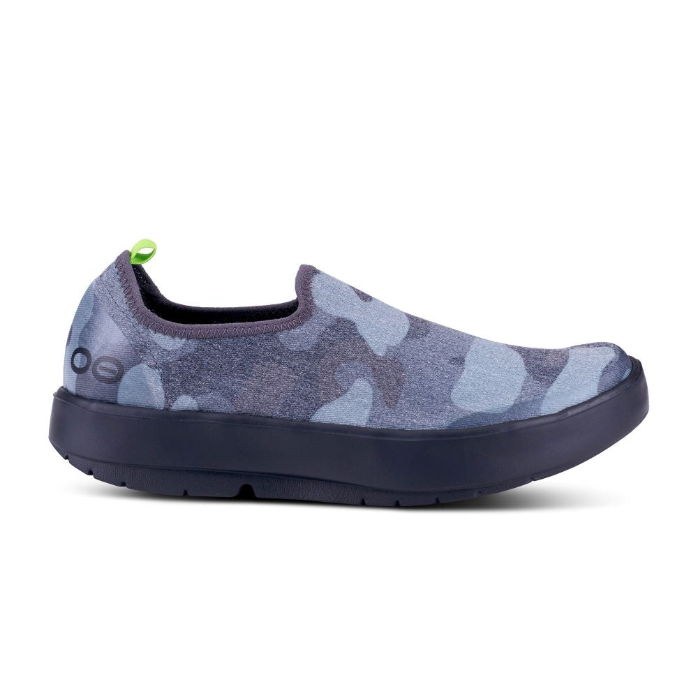 OOFOS Brand Women's Casual Low-Top OOmg eeZee Shoes in Black and Grey Camo Pattern