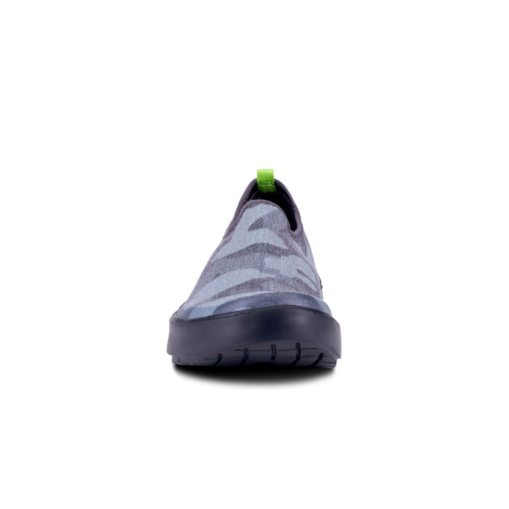 OOFOS Brand Women's Casual Low-Top OOmg eeZee Shoes in Black and Grey Camo Pattern
