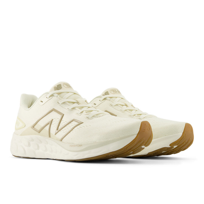 New Balance Women's Comfortable Fresh Foam 680v8 in Angora/Linen/Stoneware