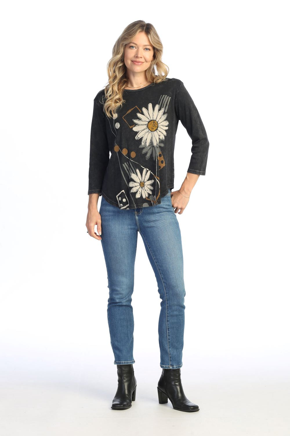 Jess & Jane Women's Fashionable Black Love Letter Tunic Shirt with 3/4 Sleeves